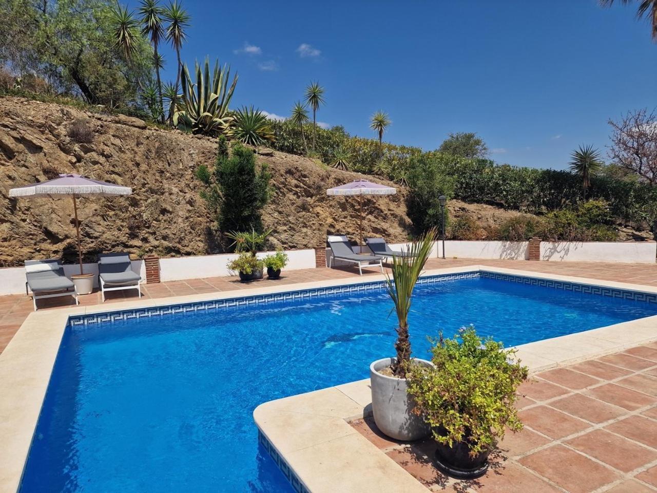 Finca Flamenco Holiday Suites Adults Only Pizarra Ngoại thất bức ảnh